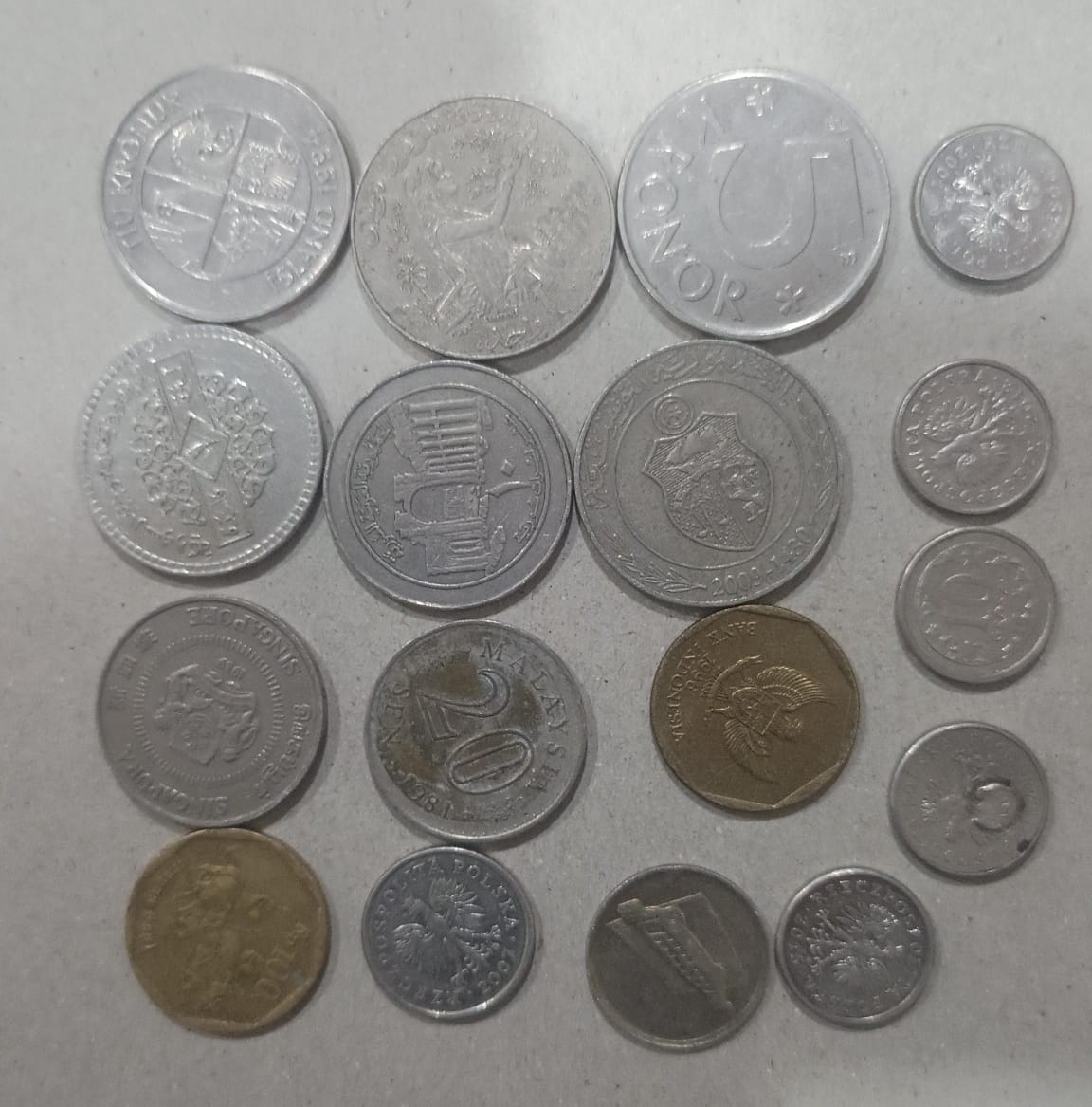 Set coin 46 Different Countries Used Coin Collections